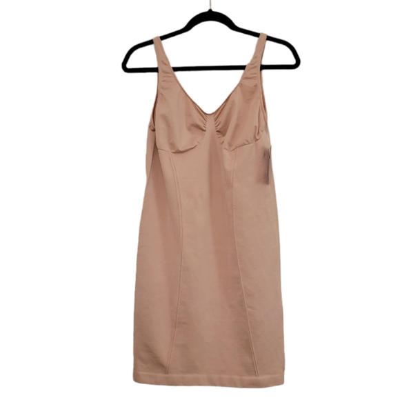 Penningtons Other - Beige Penningtons Voglo Women's Slip Shapewear